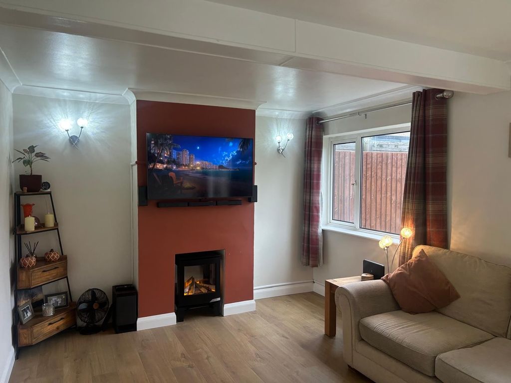 Property photo 3 of 13