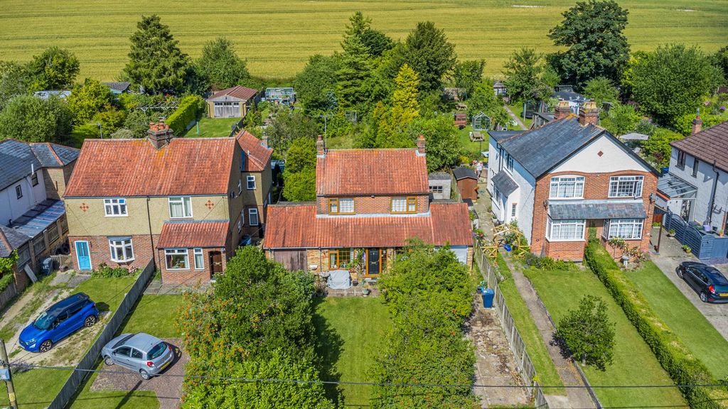 Property photo 2 of 6