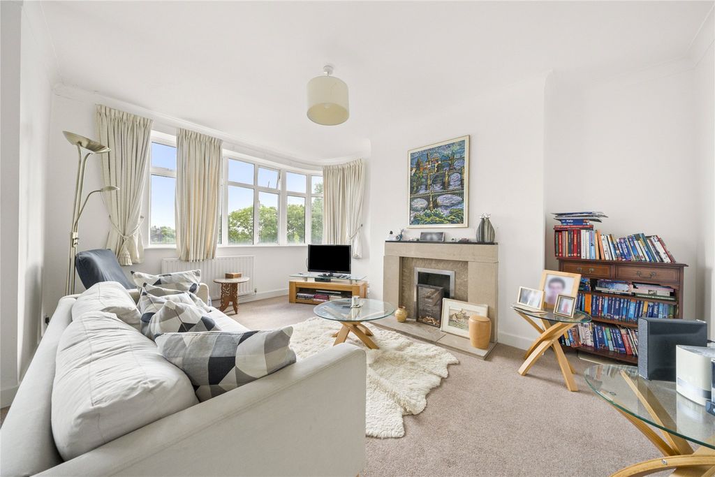 Property photo 2 of 12 Picture No. 09