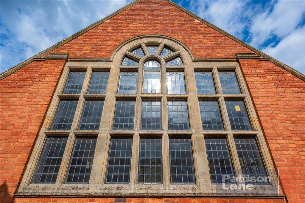 Property photo 2 of 4