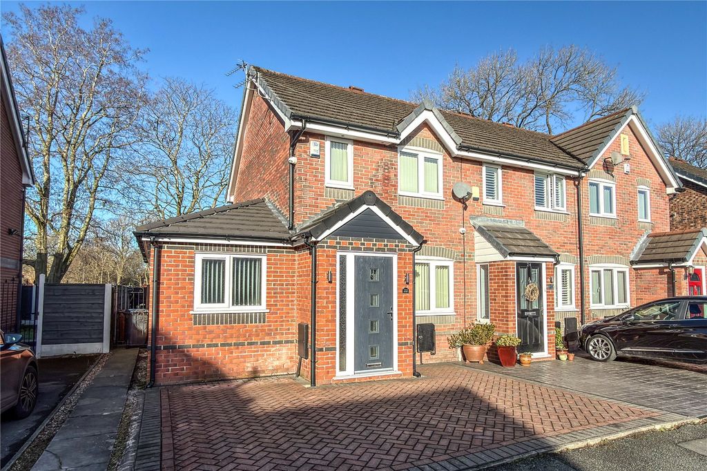 Property photo 1 of 17 External