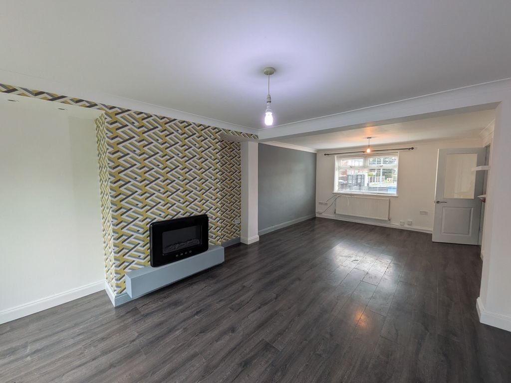 Property photo 2 of 16 9610