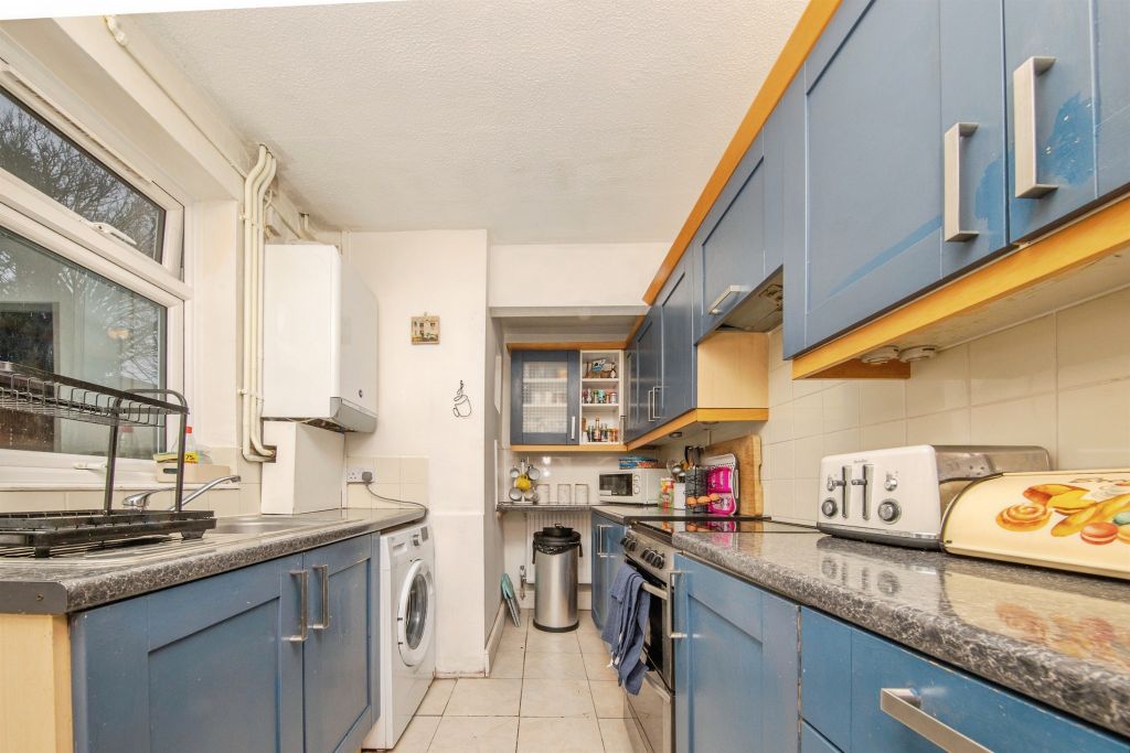 Property photo 2 of 12