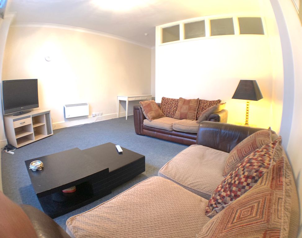 Property photo 2 of 7