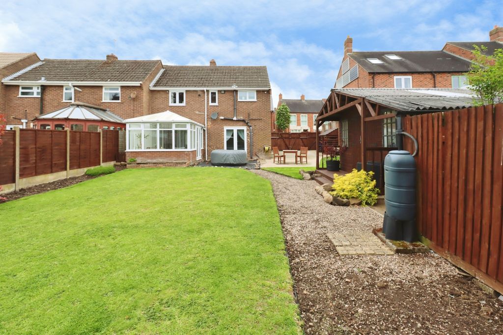 Property photo 1 of 16 Garden