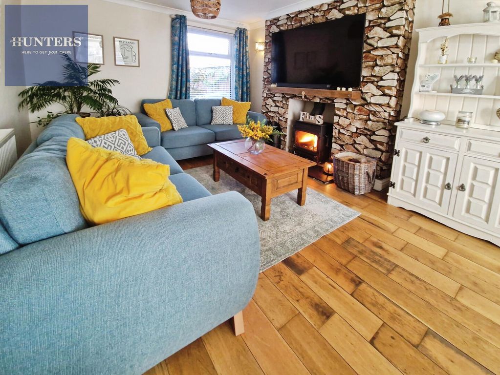 Property photo 2 of 21