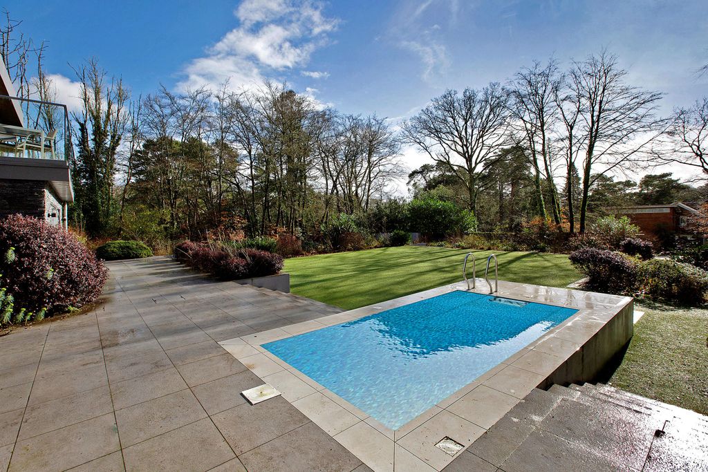 Property photo 3 of 30 Image