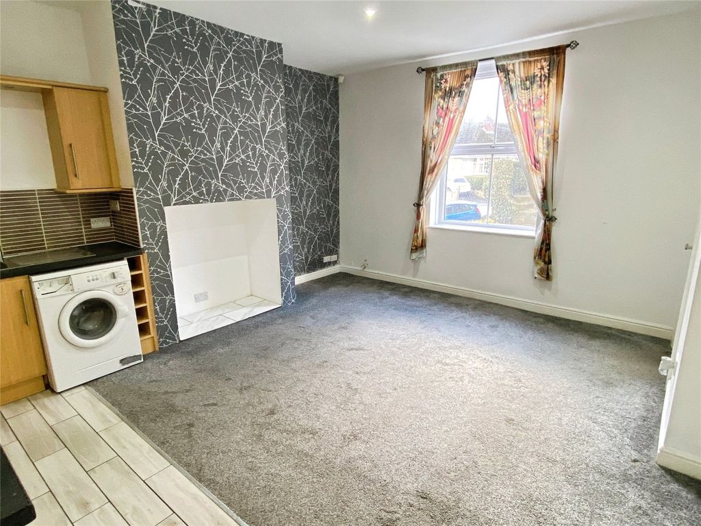 Property photo 3 of 6 Picture No. 04