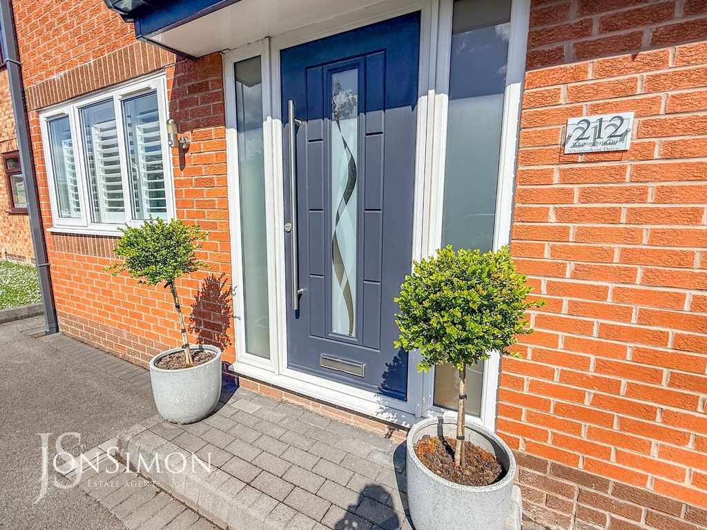 Property photo 2 of 40