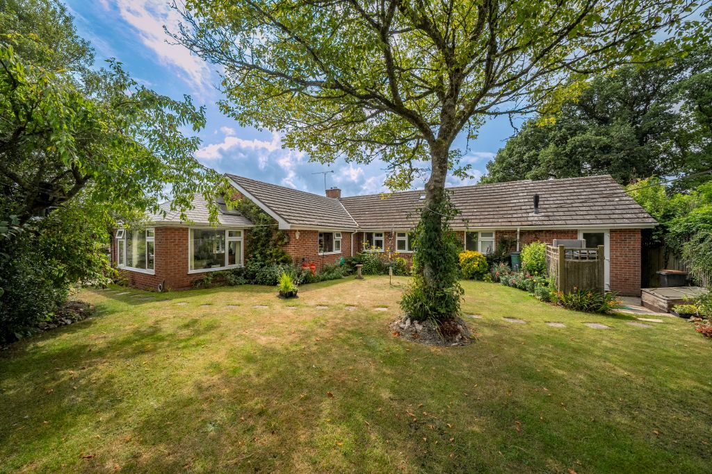 Property photo 2 of 42