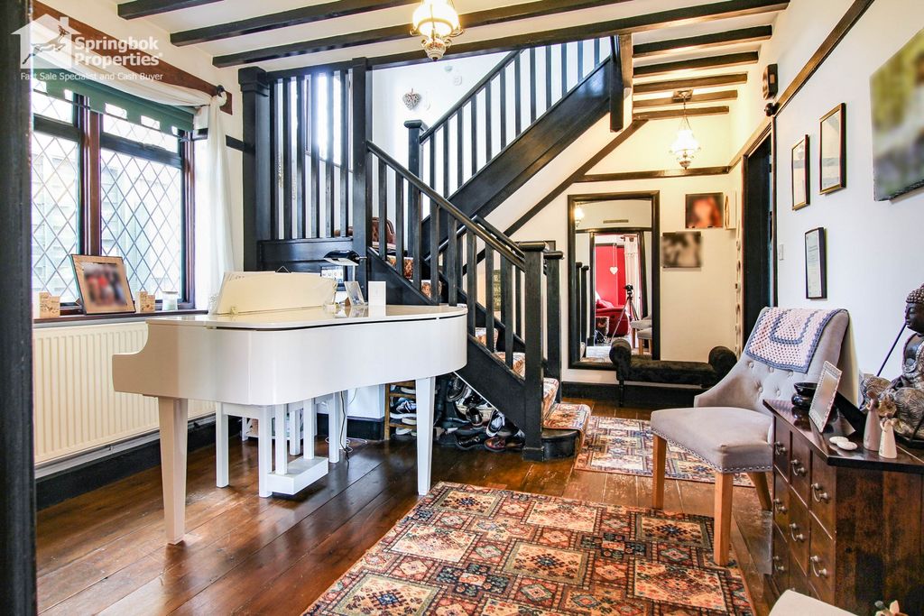 Property photo 3 of 21 Image 3