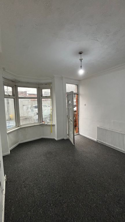 Property photo 2 of 8 Reception 1