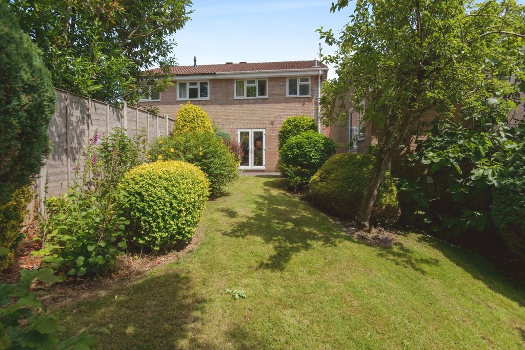 Property photo 2 of 17 Photo