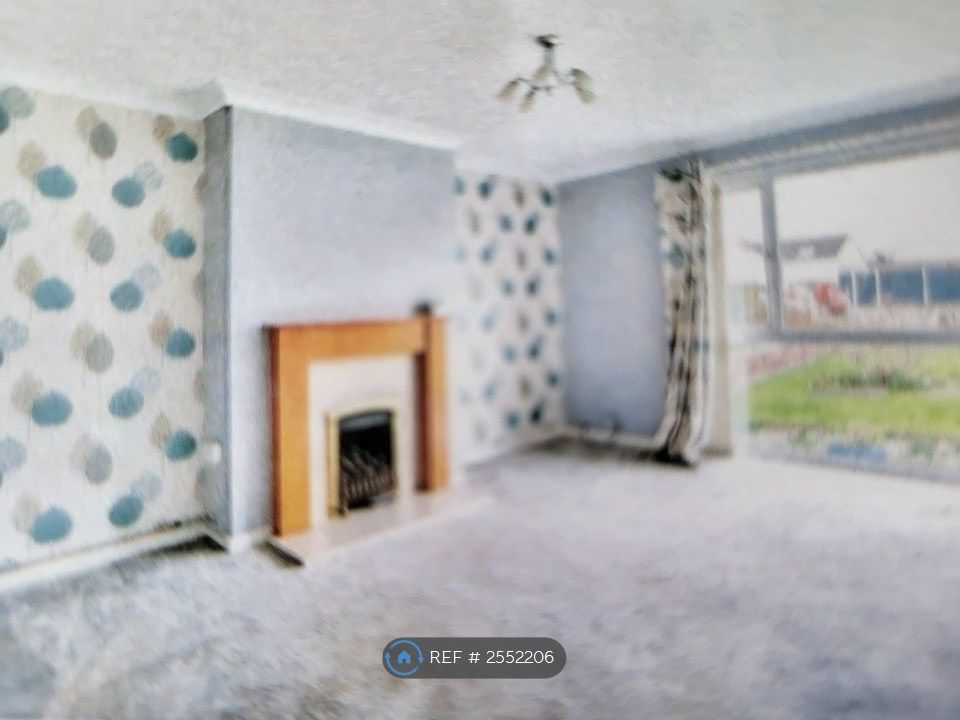 Property photo 3 of 5 Living Room