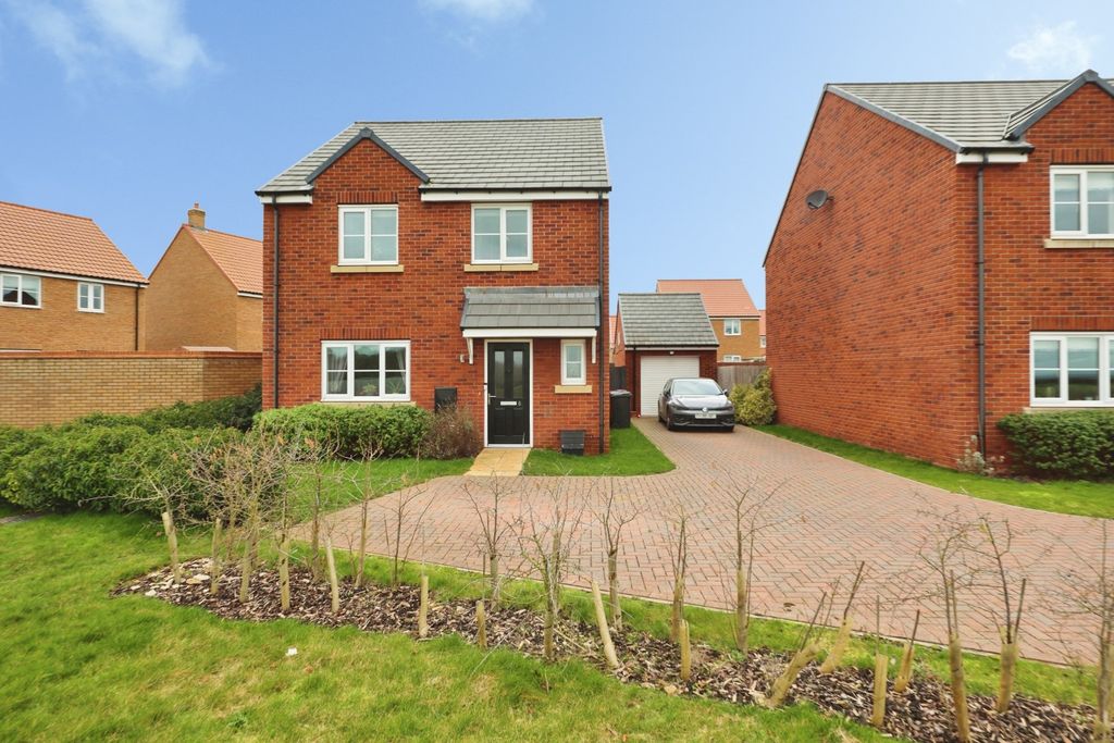 Property photo 1 of 26 4678250