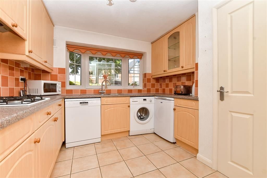 Property photo 1 of 23 Kitchen