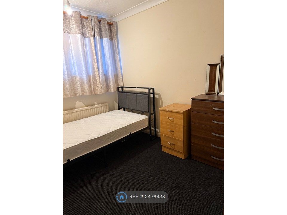 Property photo 3 of 5