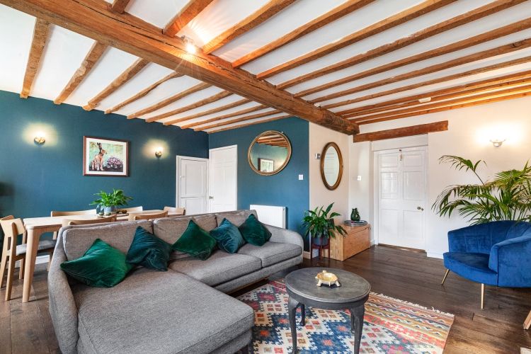 Property photo 3 of 10 307704