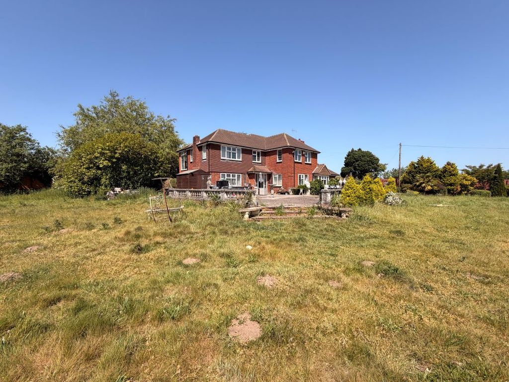 Additional image 23 of 5 bed detached house for saleOsborne Manor, Farnham Road, Sleaford, Bordon, Hampshire GU35