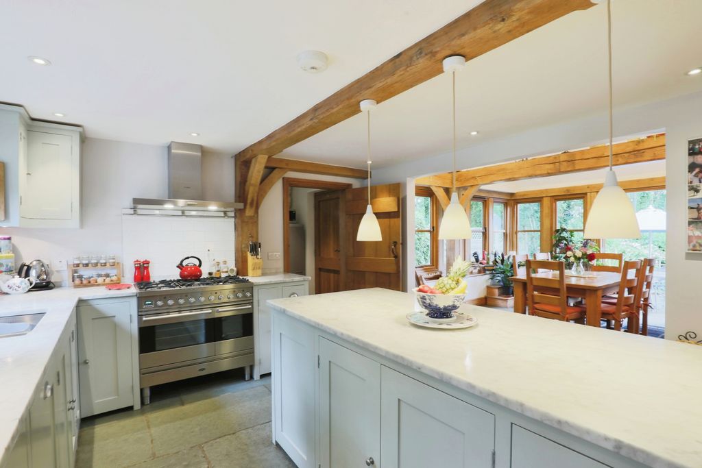 Property photo 2 of 17 Photography