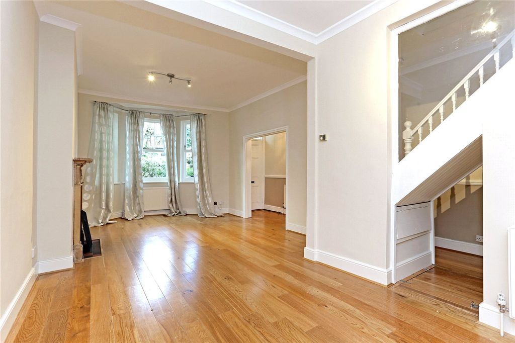 Property photo 3 of 23 Picture No. 22