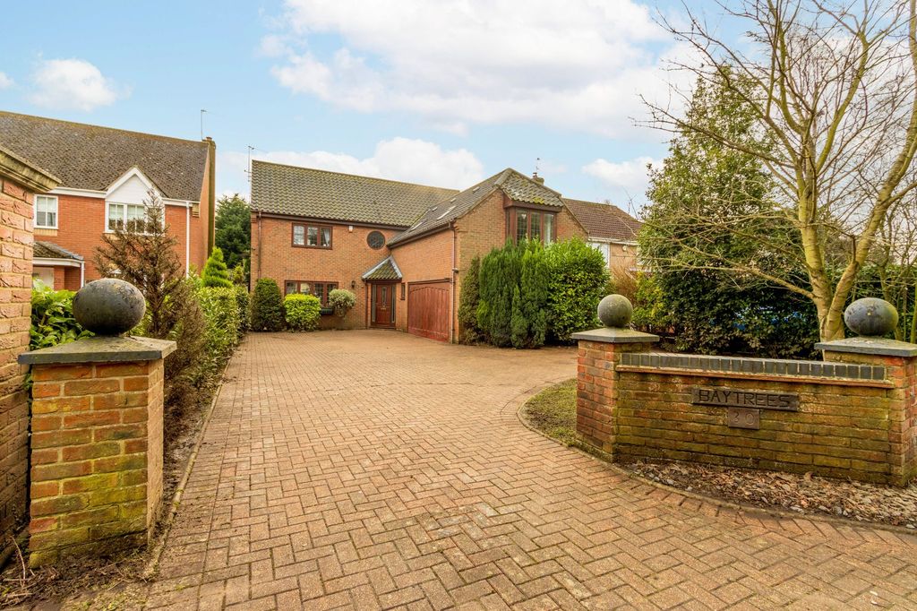 Property photo 1 of 25