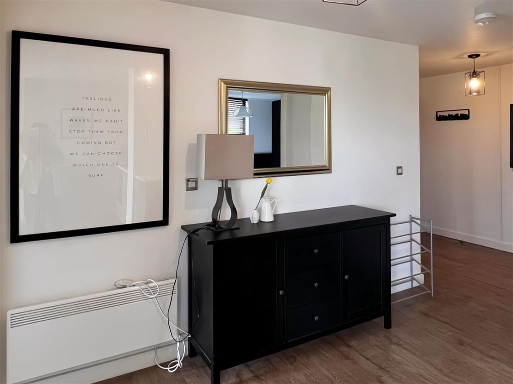 Property photo 3 of 12 B69A51B9A487385Bc9Fbb376014B37c8.Jpg