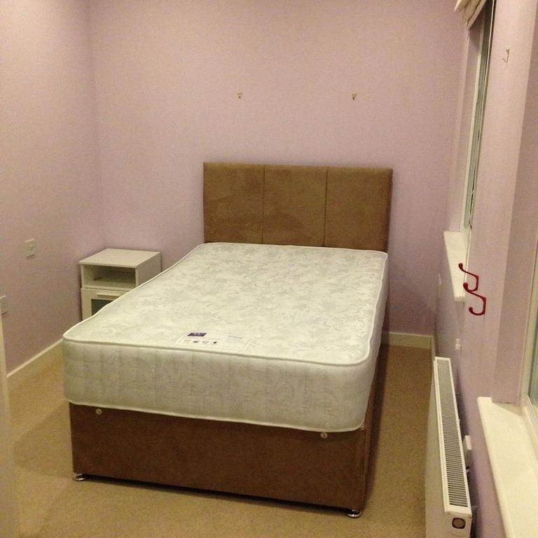 Property photo 1 of 5