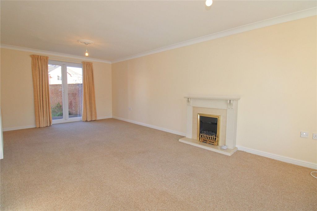 Property photo 3 of 16 Picture No. 05