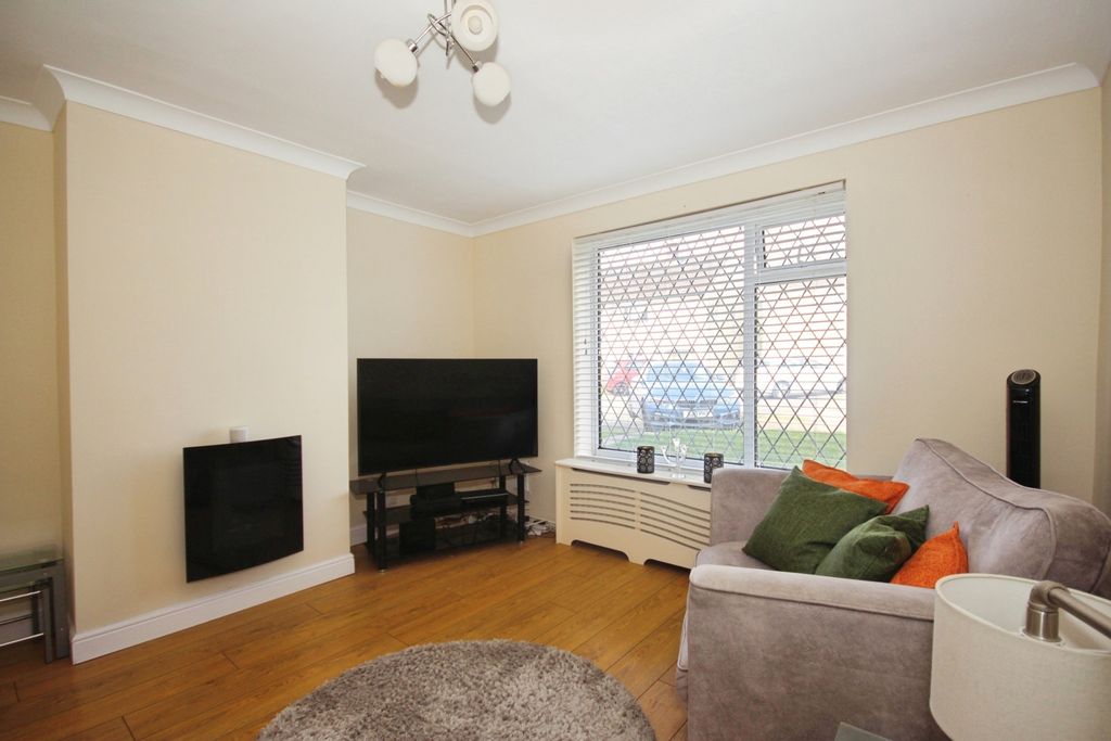 Property photo 3 of 16 Photo