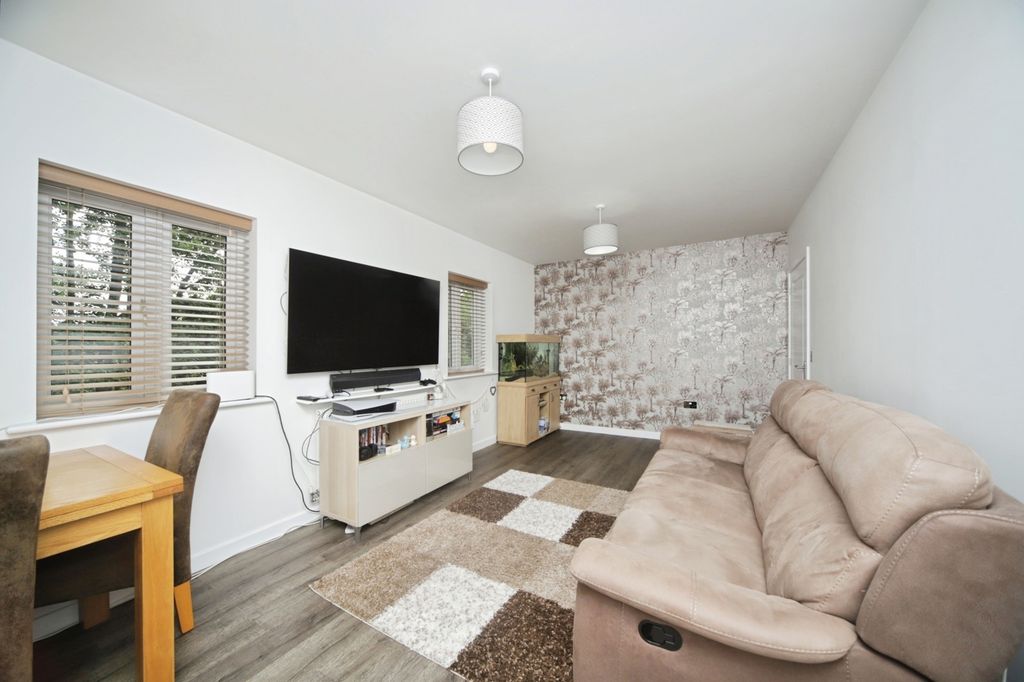 Property photo 2 of 13 Photo