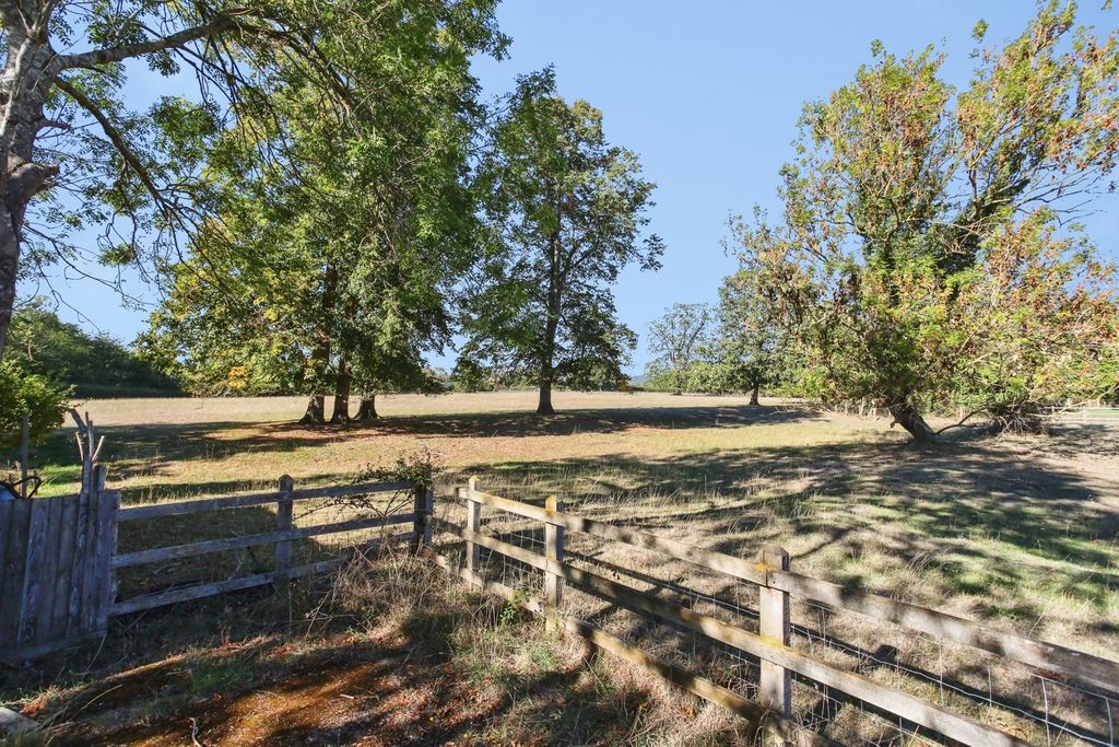 Property photo 3 of 20 Pbox-Img.Jpg