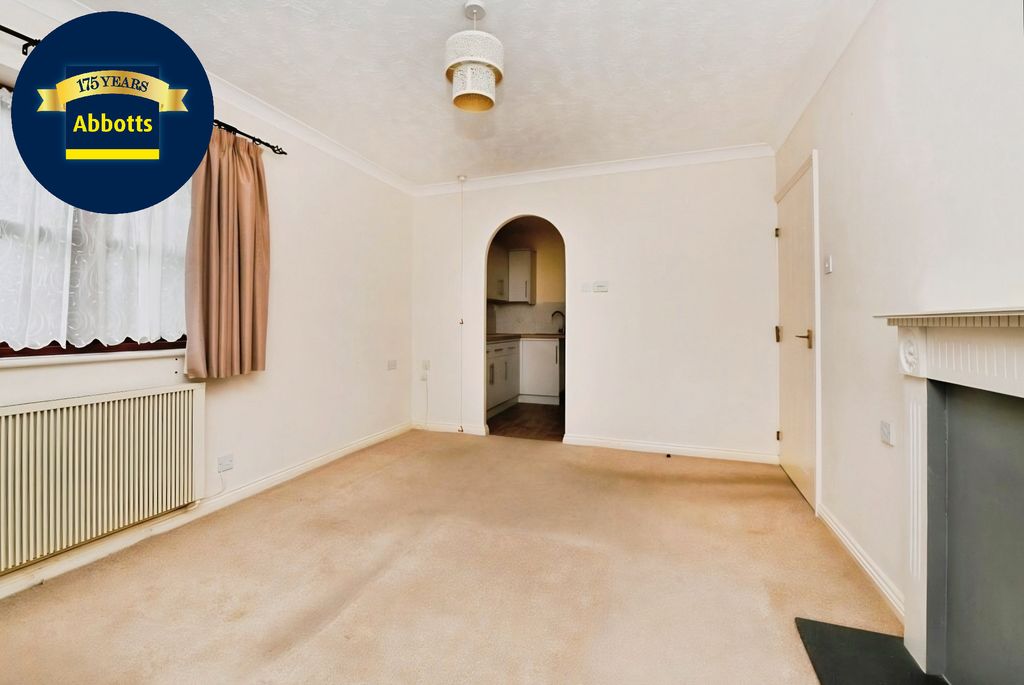 Property photo 2 of 8