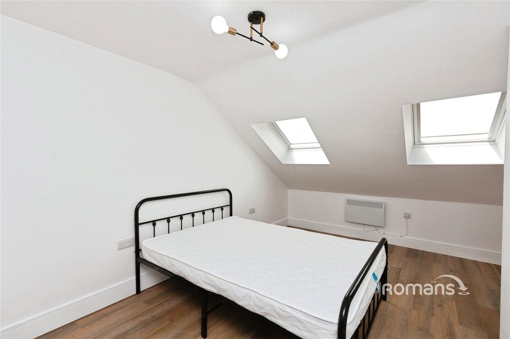 Property photo 2 of 7 Picture No. 04