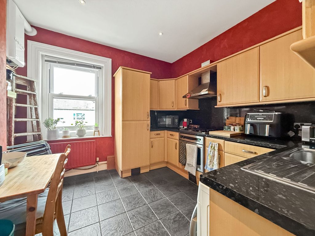 Property photo 3 of 9
