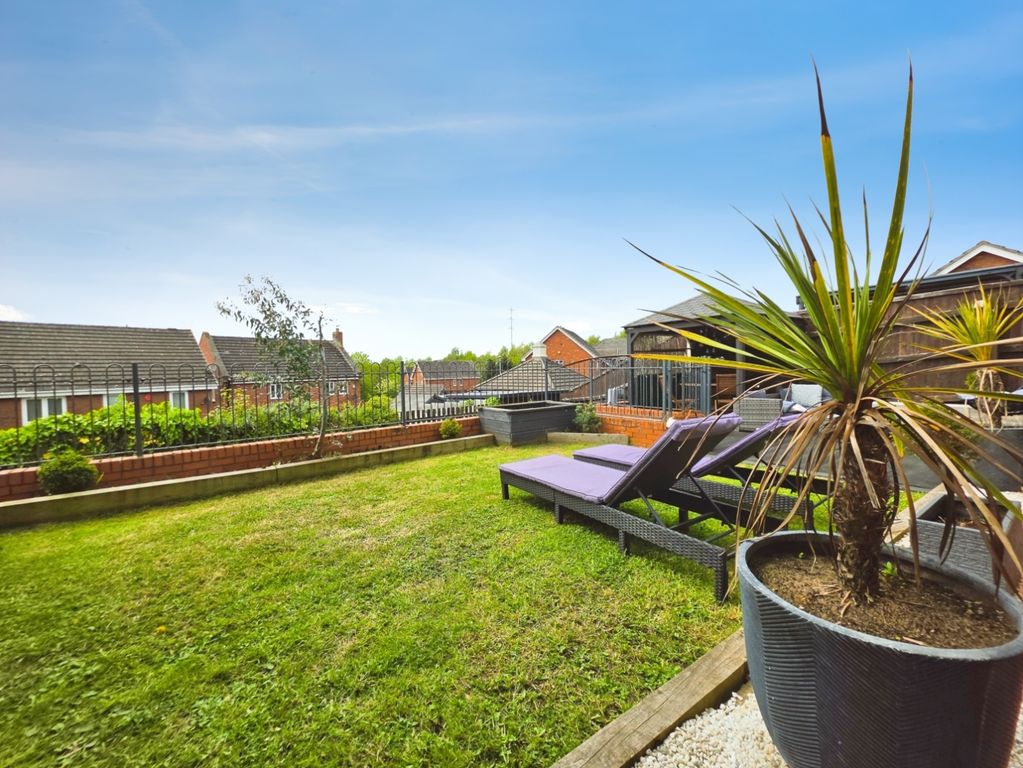 Property photo 2 of 41 Pbox-Img.Jpg