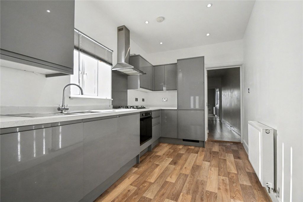 Property photo 1 of 9 Picture No. 33