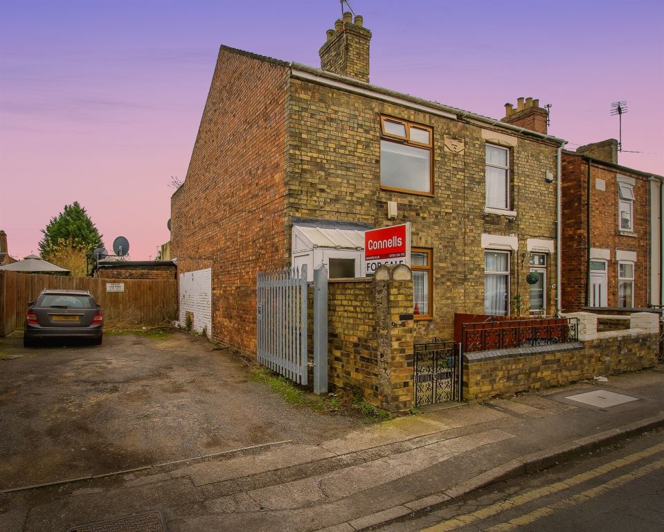 Property photo 1 of 17