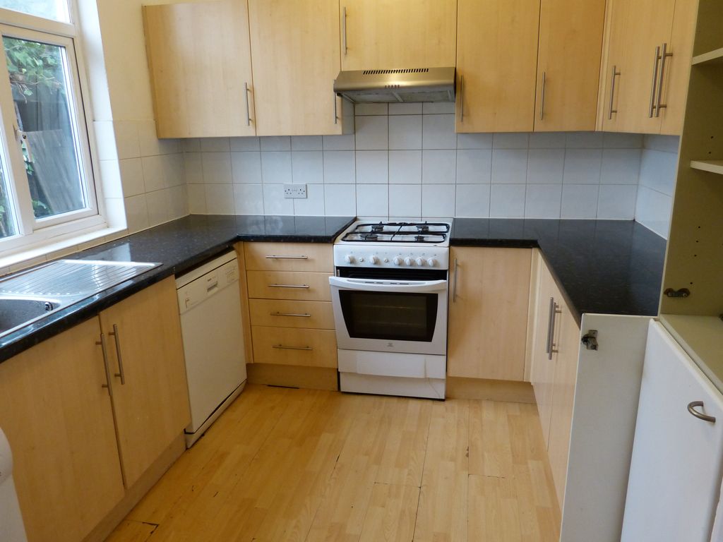 Property photo 3 of 8 Gallery