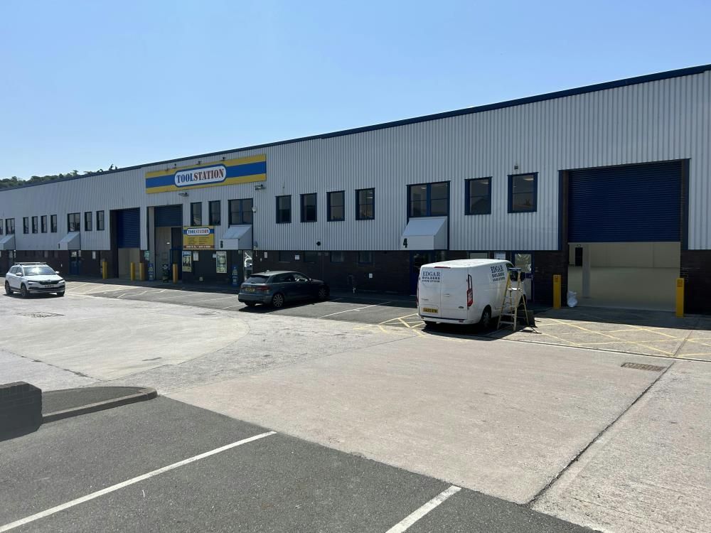 Property photo 3 of 6