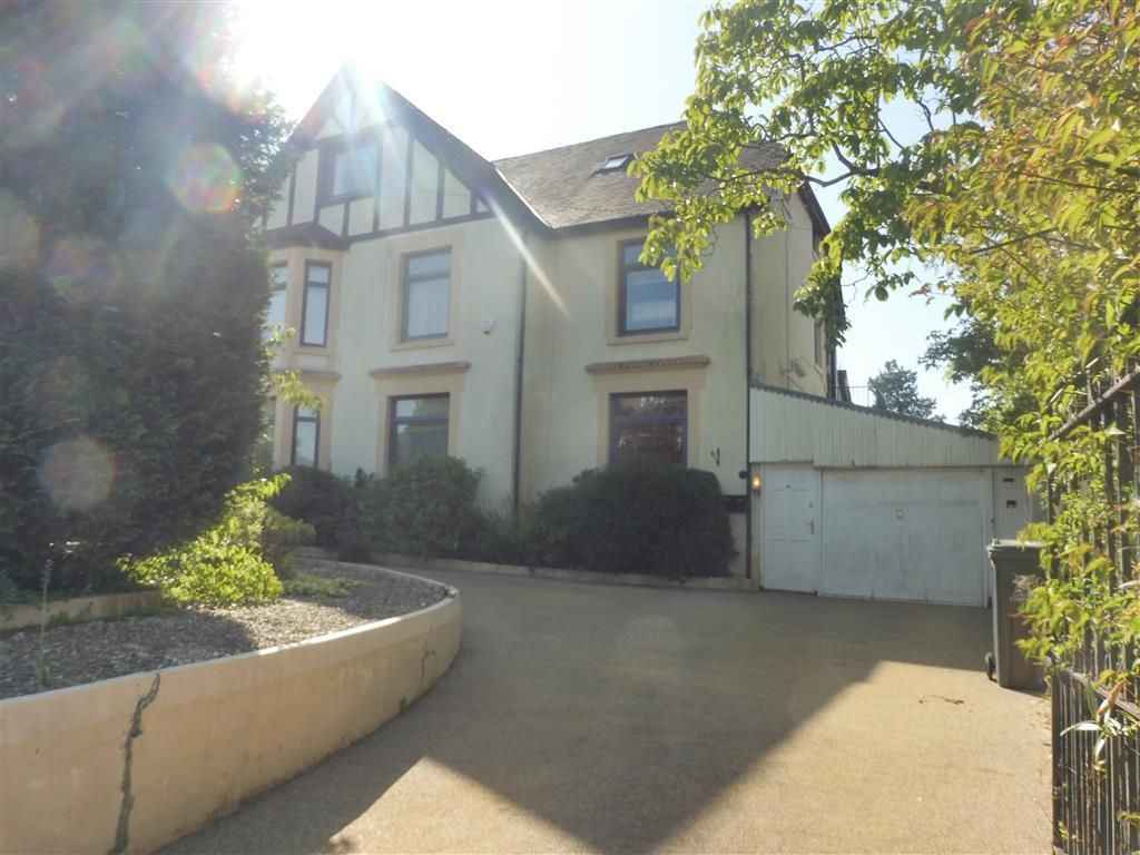 Property photo 1 of 8 Exterior