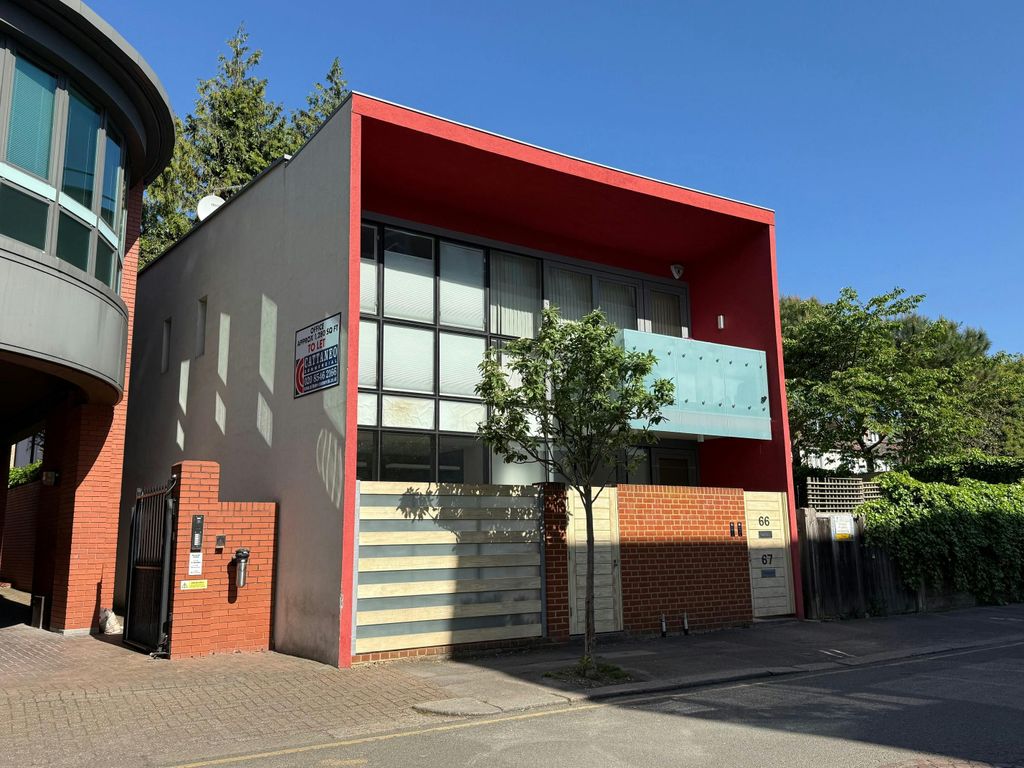 Property photo 1 of 6 Front Shot V6.Jpg