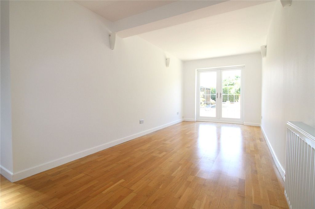 Property photo 3 of 15 Picture No. 10