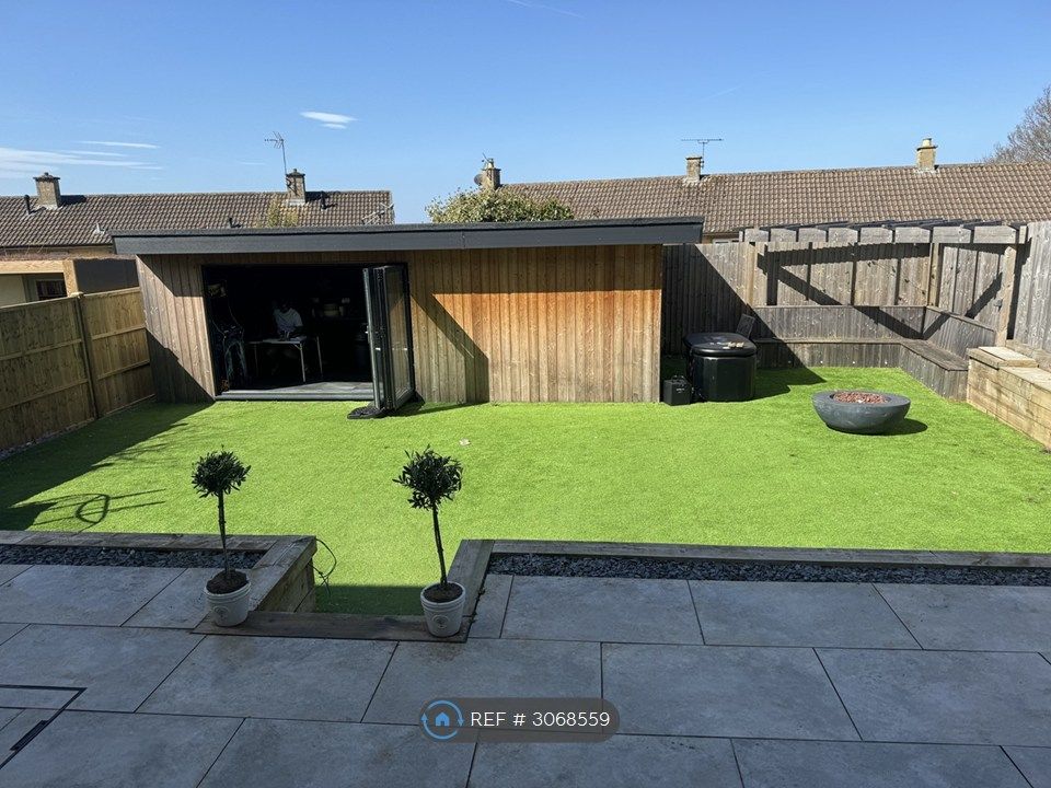 Property photo 1 of 25