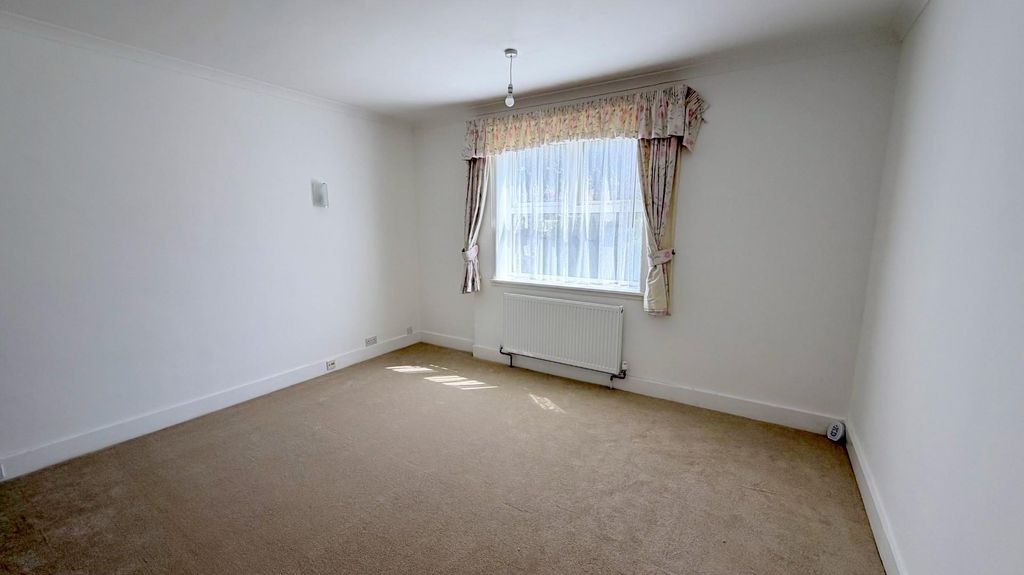 Additional image 9 of 3 bed flat for saleSt. Johns Road, Meads, Eastbourne BN20