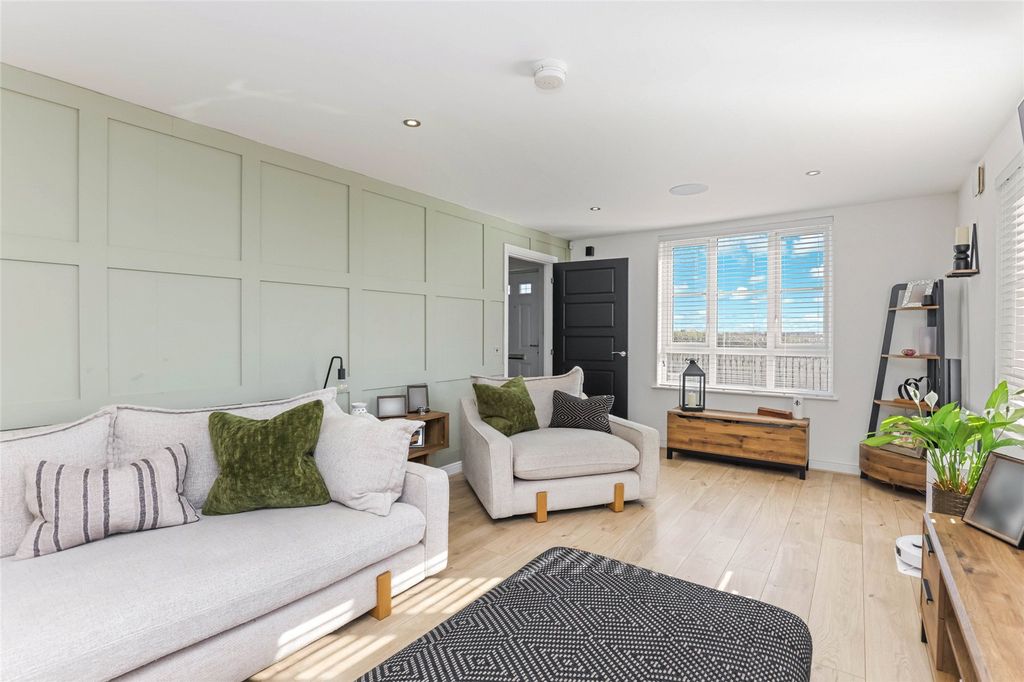 Property photo 3 of 22 Living Room