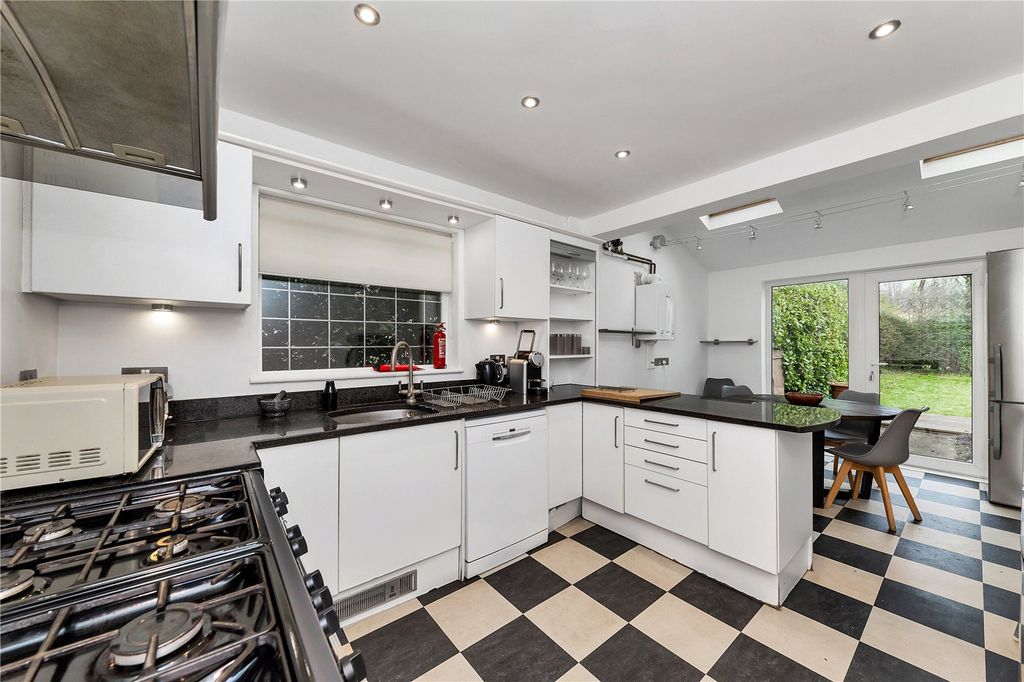Property photo 3 of 18 Picture No. 35