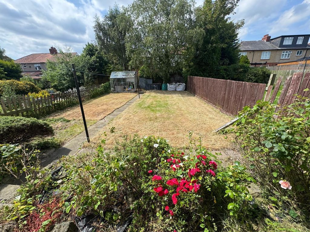 Property photo 2 of 14 Photo 3