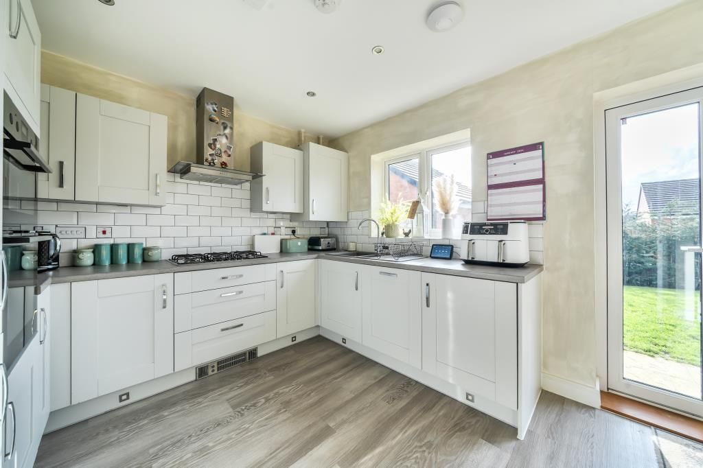 Property photo 3 of 22 Kitchen