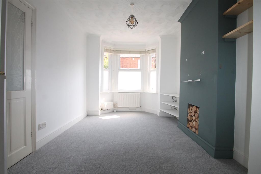 Property photo 2 of 14 Img_0010.Jpg